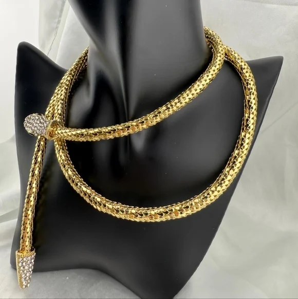 Adjustable Elegant Gold and Silver Women's Necklace - Picture 3 of 5